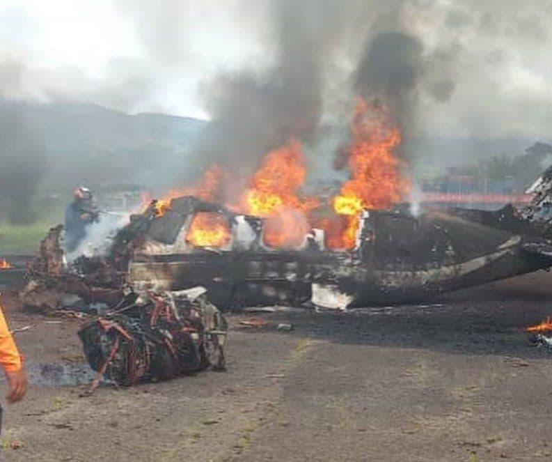 Tragic Plane Crash at Paramillo Airport Claims Two Lives