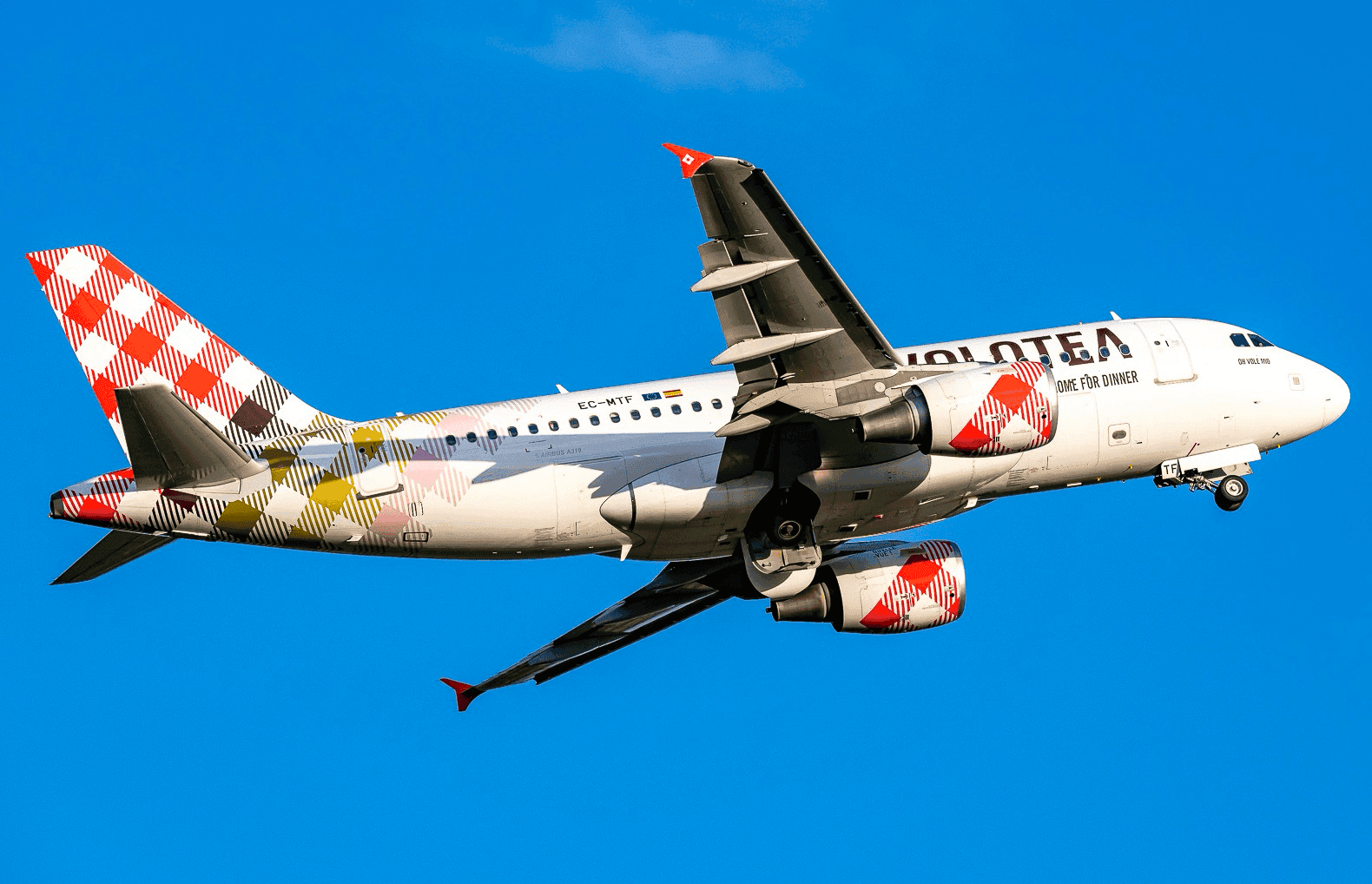 Unauthorized Person Fatally Ingested into Engine at Milan Bergamo Airport, Operations Suspended