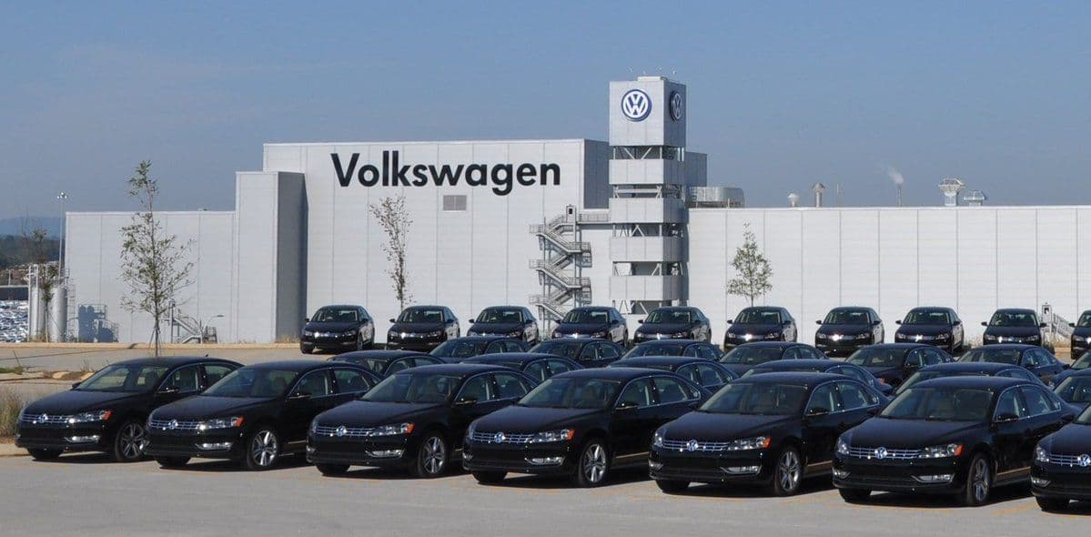 India’s Car Dealerships Facing Record Inventory as Sales Momentum Slows