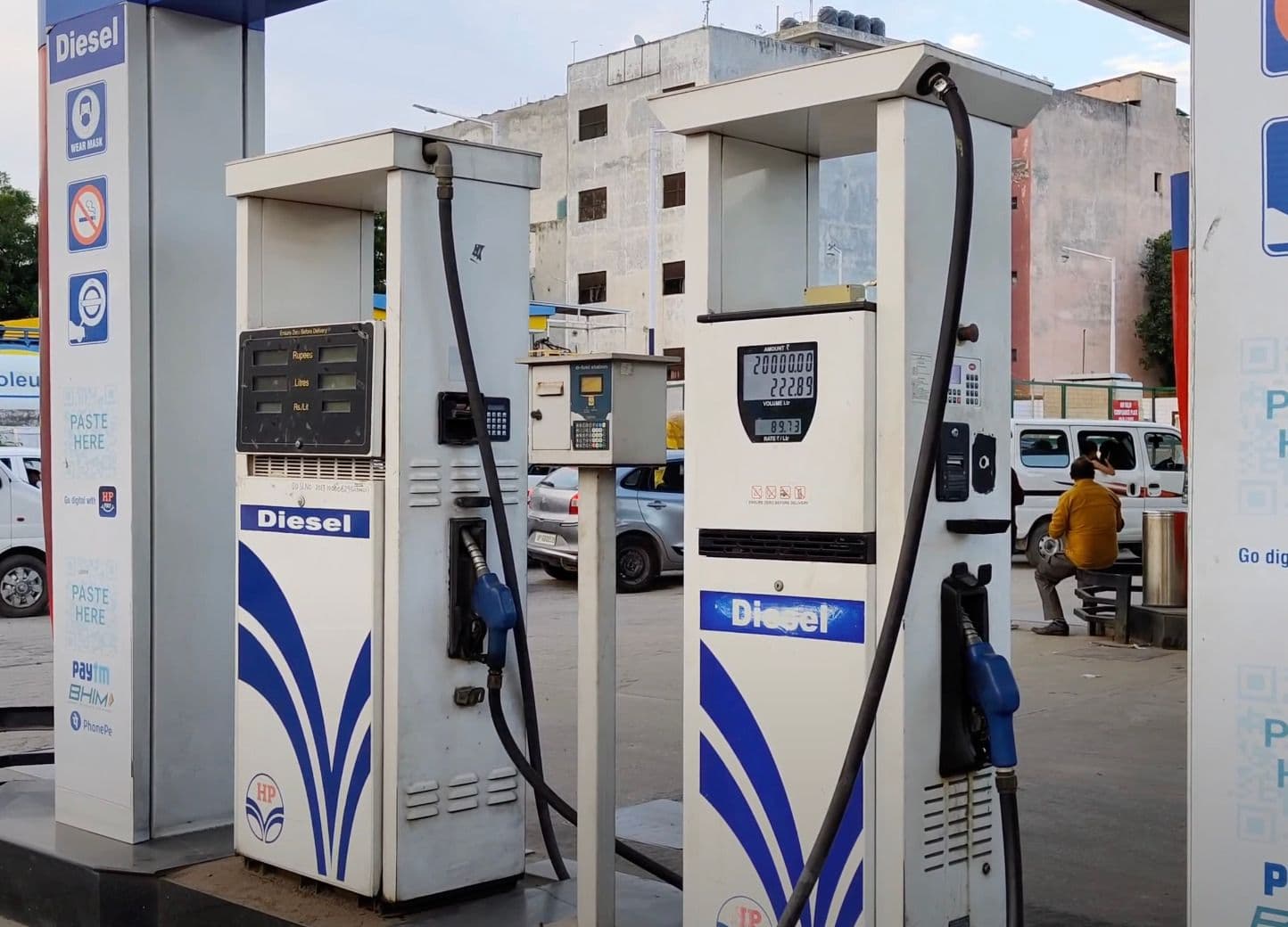 Diesel Ban In Mumbai How Nitin Gadkari’s Policies And Mumbai High Court’s Hint Are Hurting Diesel Vehicle Owners