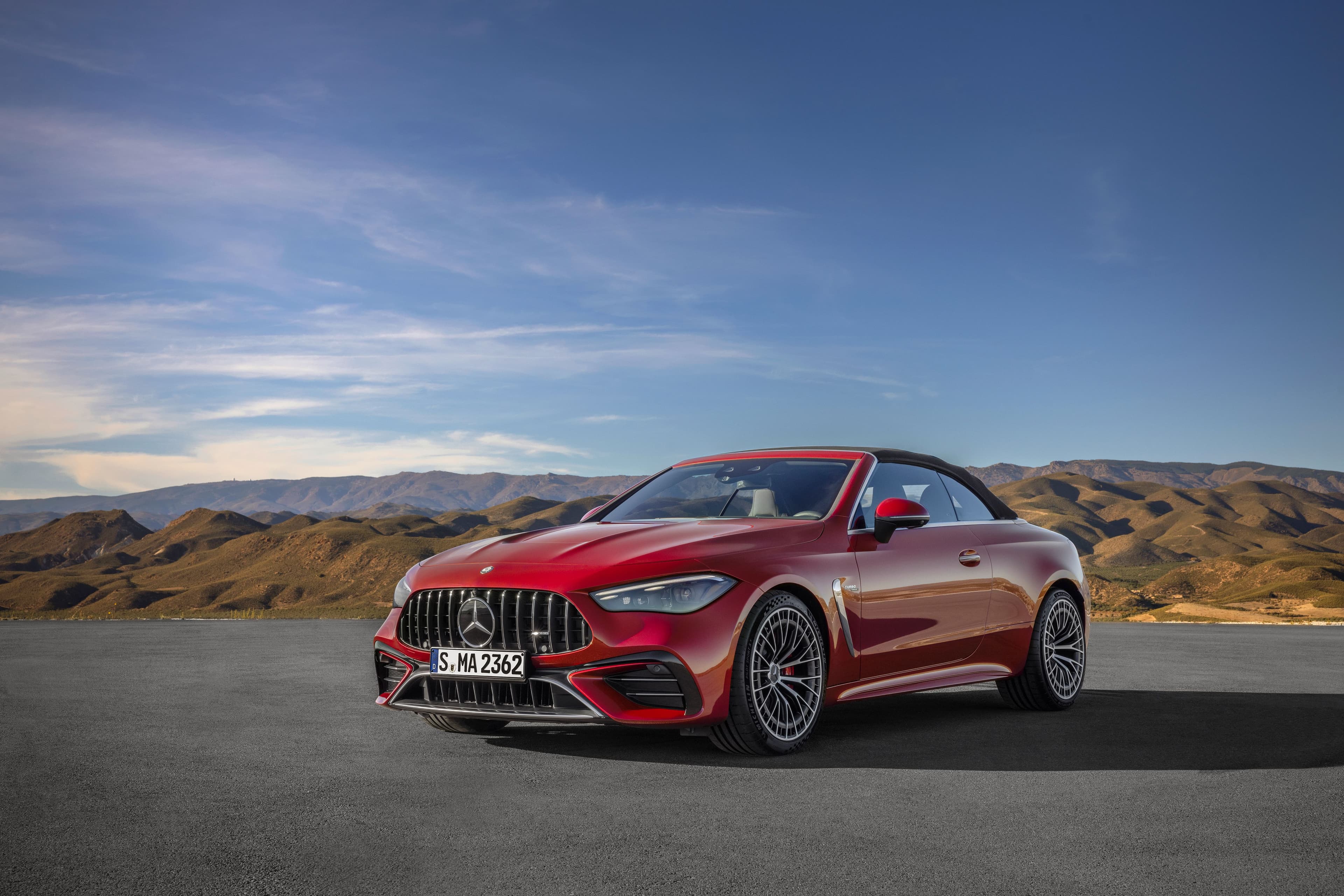 Mercedes-AMG CLE 53 4MATIC+ Cabriolet: Heart-Pounding Power Meets Elegance